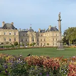 An Attractive Paris Flat Near Jardin Du Luxembourg , Saint-Germain
