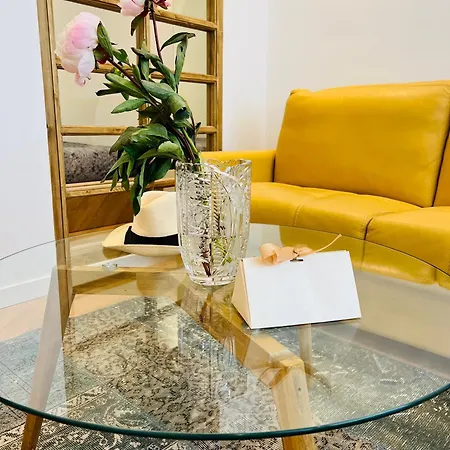 An Attractive Flat Near Jardin Du Luxembourg , Saint-germain